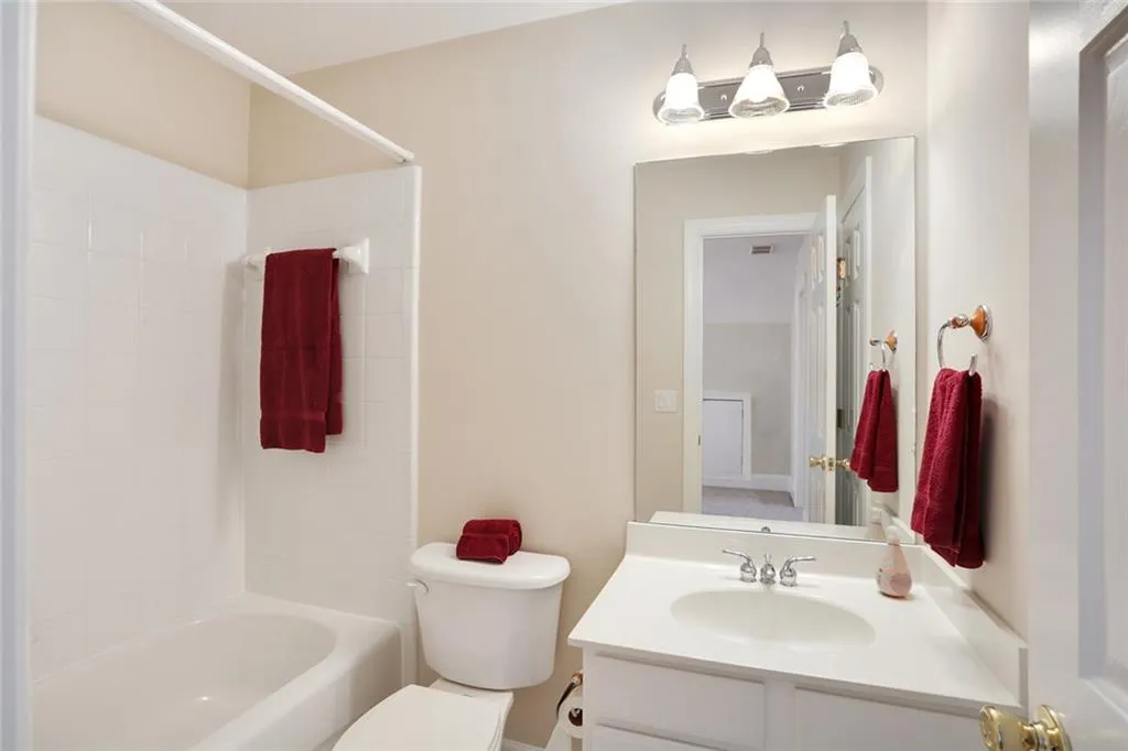 3700 Wescott Way, Sandy Springs, Georgia 30319, 4 Bedrooms Bedrooms, ,4 BathroomsBathrooms,Residential,Sold,3700 Wescott Way,5977451