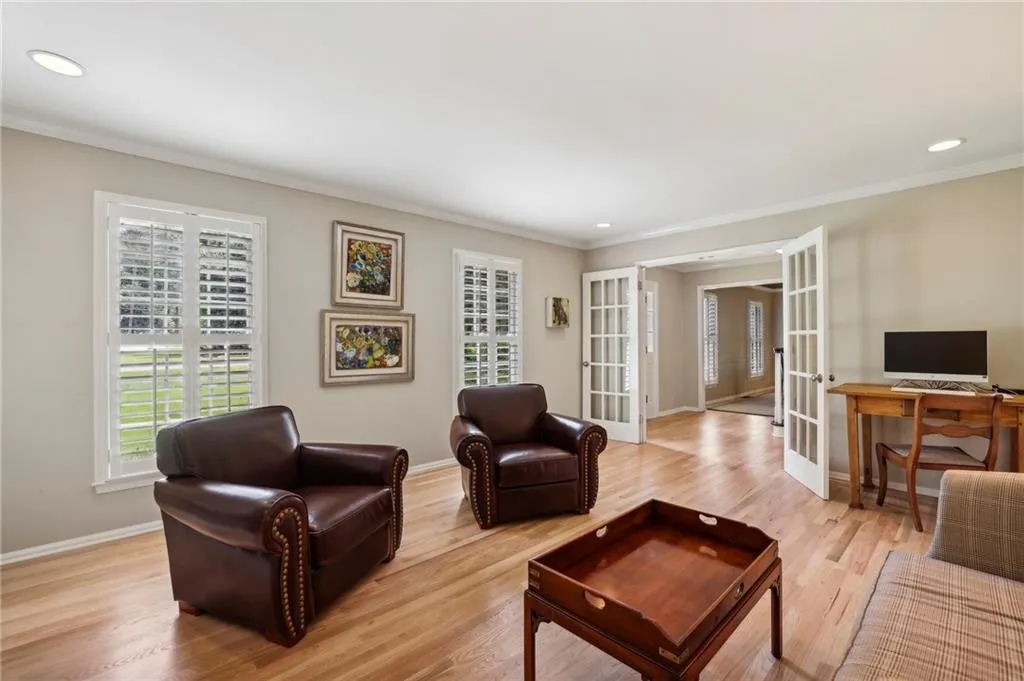 6040 Weatherly Drive, Atlanta, Georgia 30328, 4 Bedrooms Bedrooms, ,4 BathroomsBathrooms,Residential,Sold,6040 Weatherly Drive,7374024