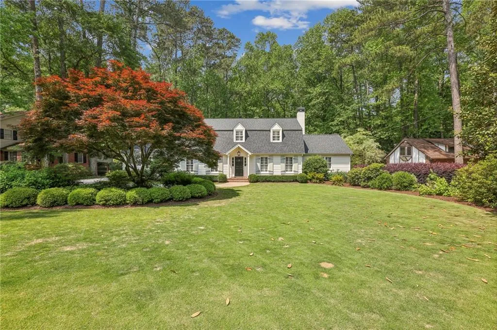 6040 Weatherly Drive, Atlanta, Georgia 30328, 4 Bedrooms Bedrooms, ,4 BathroomsBathrooms,Residential,Sold,6040 Weatherly Drive,7374024