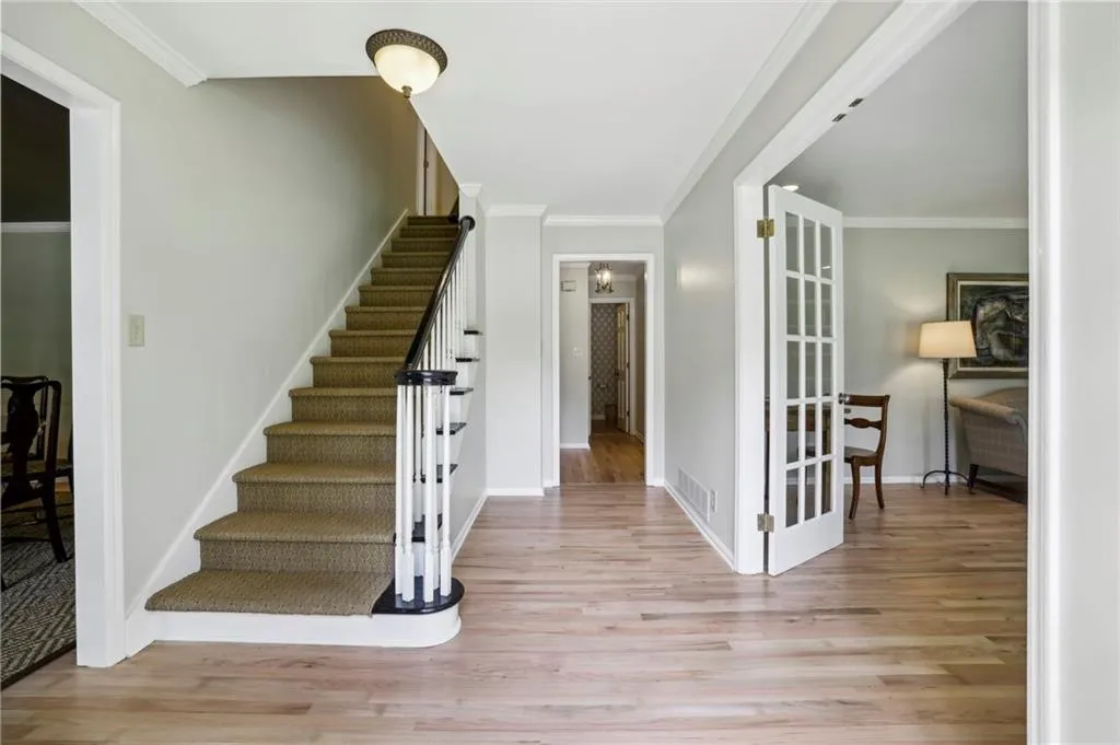 6040 Weatherly Drive, Atlanta, Georgia 30328, 4 Bedrooms Bedrooms, ,4 BathroomsBathrooms,Residential,Sold,6040 Weatherly Drive,7374024