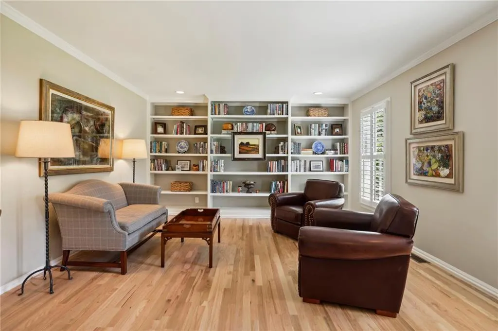 6040 Weatherly Drive, Atlanta, Georgia 30328, 4 Bedrooms Bedrooms, ,4 BathroomsBathrooms,Residential,Sold,6040 Weatherly Drive,7374024