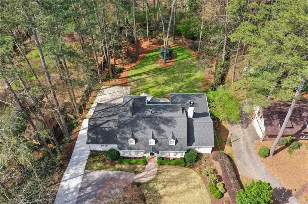 6040 Weatherly Drive, Atlanta, Georgia 30328, 4 Bedrooms Bedrooms, ,4 BathroomsBathrooms,Residential,Sold,6040 Weatherly Drive,7374024