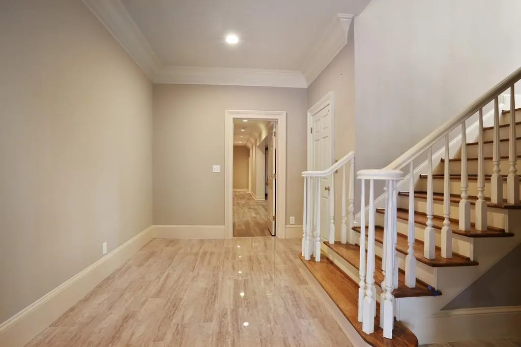 435 Ferry Landing, Sandy Springs, Georgia 30328, 5 Bedrooms Bedrooms, ,4 BathroomsBathrooms,Residential,Sold,435 Ferry Landing,6529272