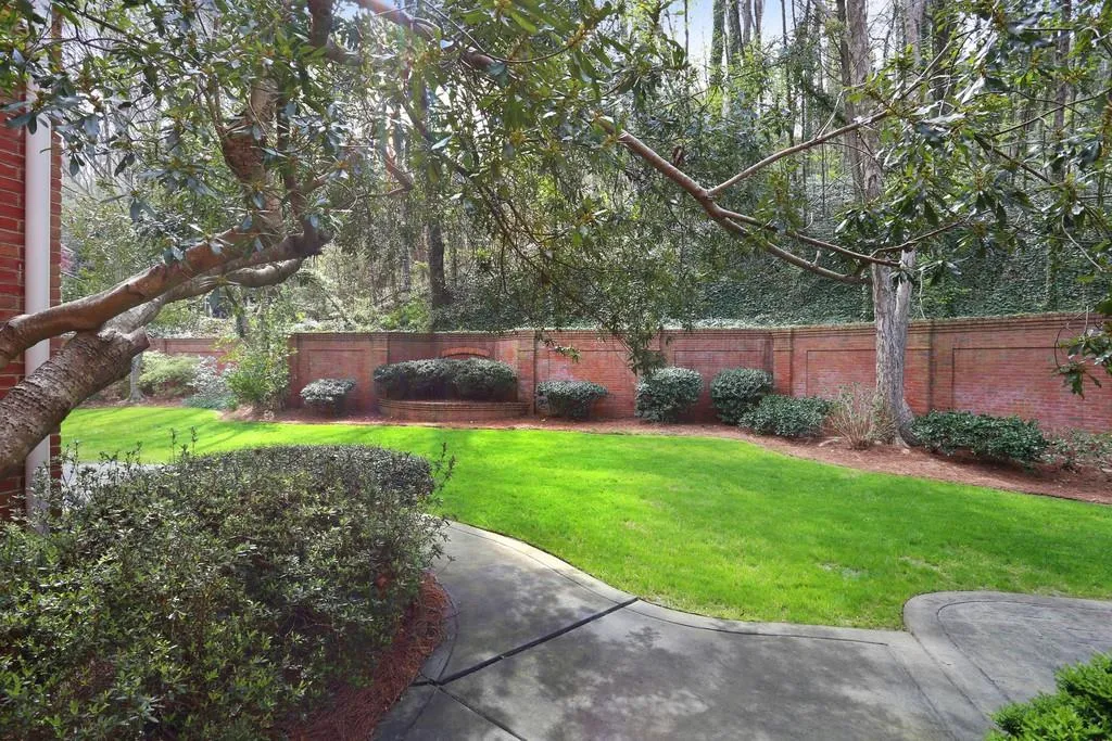 435 Ferry Landing, Sandy Springs, Georgia 30328, 5 Bedrooms Bedrooms, ,4 BathroomsBathrooms,Residential,Sold,435 Ferry Landing,6529272