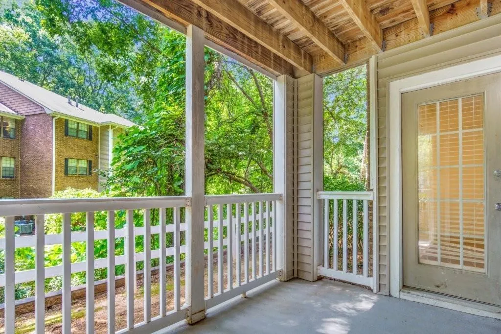 506 Barrington Hill Drive, Atlanta, Georgia 30350, 2 Bedrooms Bedrooms, ,2 BathroomsBathrooms,Residential,For Sale,506 Barrington Hill Drive,7652502