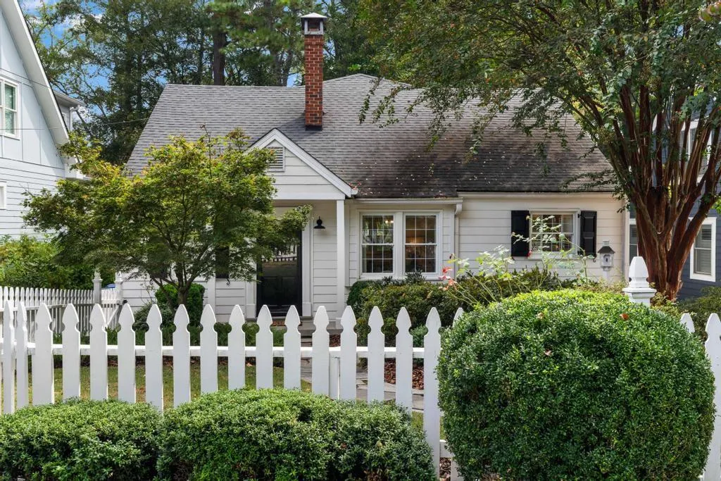 2255 Fairhaven Circle Ne, Atlanta, Georgia 30305, 3 Bedrooms Bedrooms, ,2 BathroomsBathrooms,Residential,For Sale,2255 Fairhaven Circle Ne,7655328