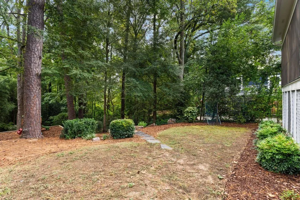 2255 Fairhaven Circle Ne, Atlanta, Georgia 30305, 3 Bedrooms Bedrooms, ,2 BathroomsBathrooms,Residential,For Sale,2255 Fairhaven Circle Ne,7655328