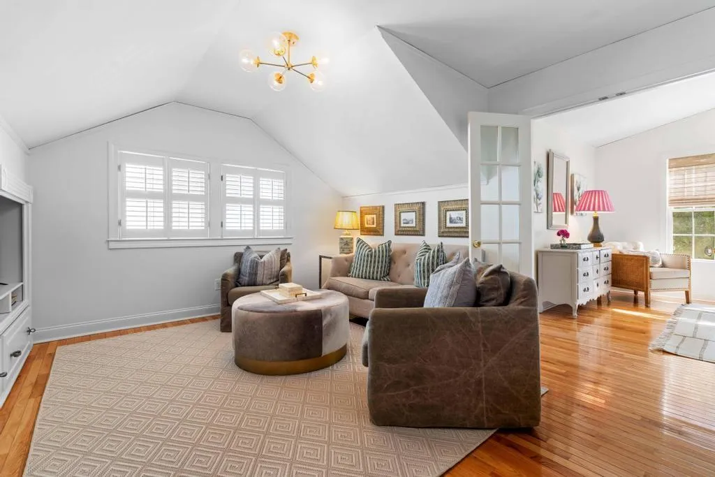 upper level loft