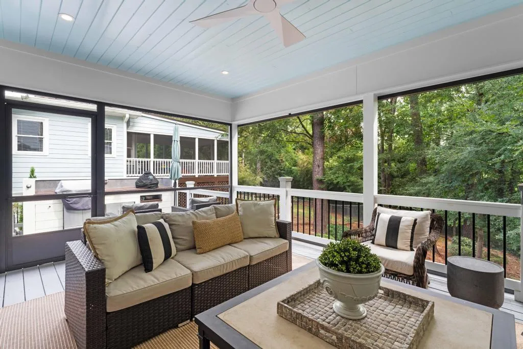 2255 Fairhaven Circle Ne, Atlanta, Georgia 30305, 3 Bedrooms Bedrooms, ,2 BathroomsBathrooms,Residential,For Sale,2255 Fairhaven Circle Ne,7655328