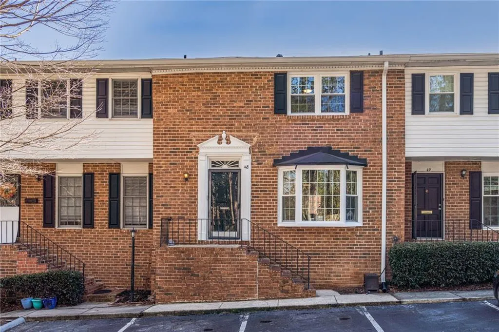 6520 Roswell Road Unit 48, Atlanta, Georgia 30328, 2 Bedrooms Bedrooms, ,1 BathroomBathrooms,Residential,Sold,6520 Roswell Road Unit 48,7173291