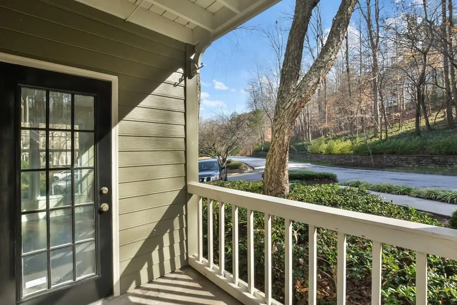 208 Bainbridge Drive Nw, Sandy Springs, Georgia 30327, 2 Bedrooms Bedrooms, ,2 BathroomsBathrooms,Residential,Sold,208 Bainbridge Drive Nw,6117797