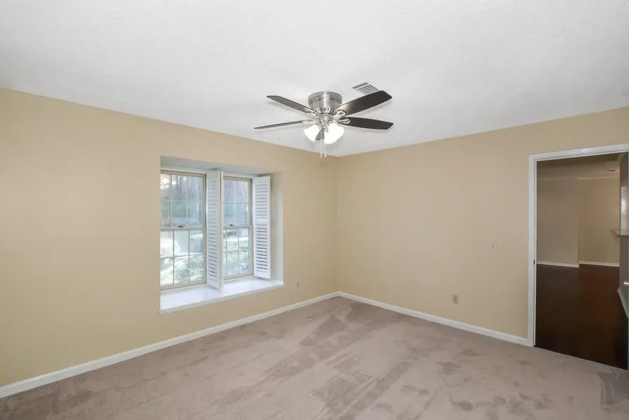 208 Bainbridge Drive Nw, Sandy Springs, Georgia 30327, 2 Bedrooms Bedrooms, ,2 BathroomsBathrooms,Residential,Sold,208 Bainbridge Drive Nw,6117797