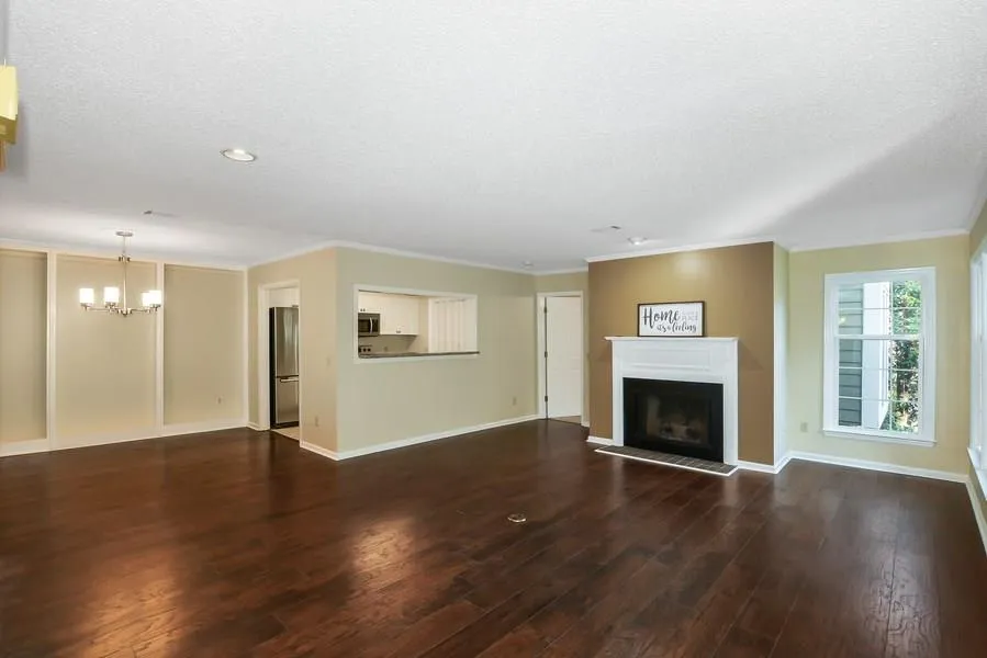 208 Bainbridge Drive Nw, Sandy Springs, Georgia 30327, 2 Bedrooms Bedrooms, ,2 BathroomsBathrooms,Residential,Sold,208 Bainbridge Drive Nw,6117797