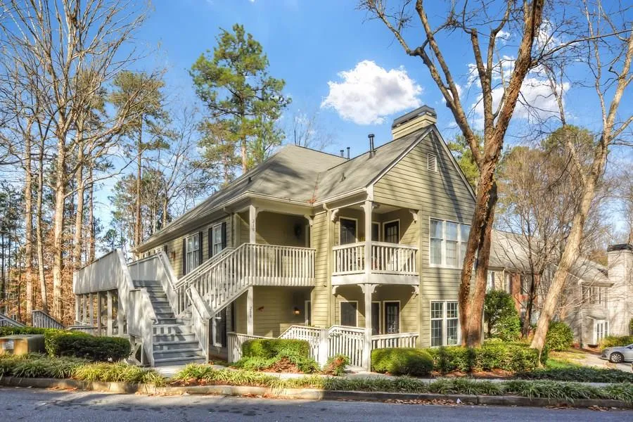 208 Bainbridge Drive Nw, Sandy Springs, Georgia 30327, 2 Bedrooms Bedrooms, ,2 BathroomsBathrooms,Residential,Sold,208 Bainbridge Drive Nw,6117797