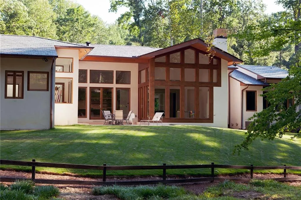 4825 Jett Road, Atlanta, Georgia 30327, 5 Bedrooms Bedrooms, ,6 BathroomsBathrooms,Residential,Sold,4825 Jett Road,6799553