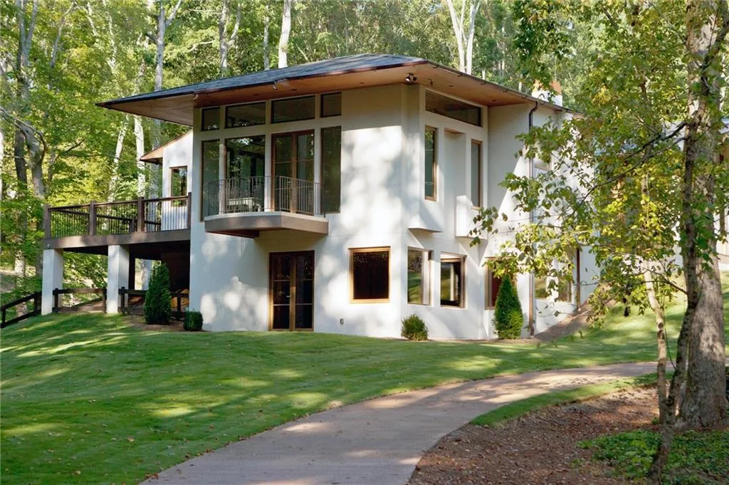 4825 Jett Road, Atlanta, Georgia 30327, 5 Bedrooms Bedrooms, ,6 BathroomsBathrooms,Residential,Sold,4825 Jett Road,6799553