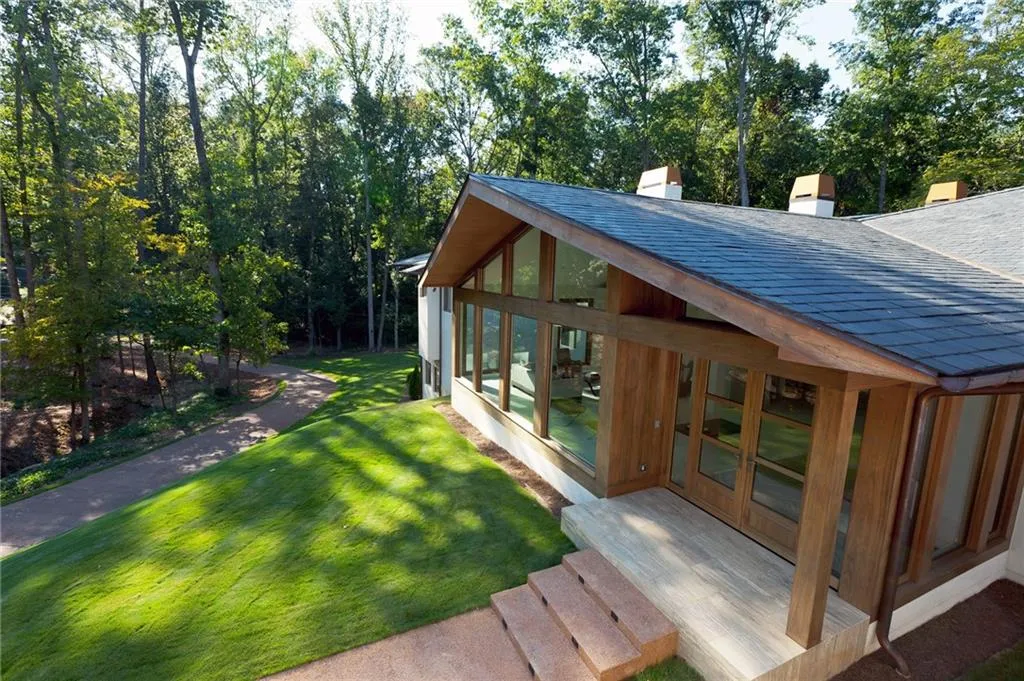 4825 Jett Road, Atlanta, Georgia 30327, 5 Bedrooms Bedrooms, ,6 BathroomsBathrooms,Residential,Sold,4825 Jett Road,6799553