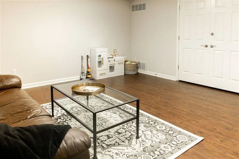 255 Grogans Lake Point, Atlanta, Georgia 30350, 5 Bedrooms Bedrooms, ,4 BathroomsBathrooms,Residential,Sold,255 Grogans Lake Point,7549630