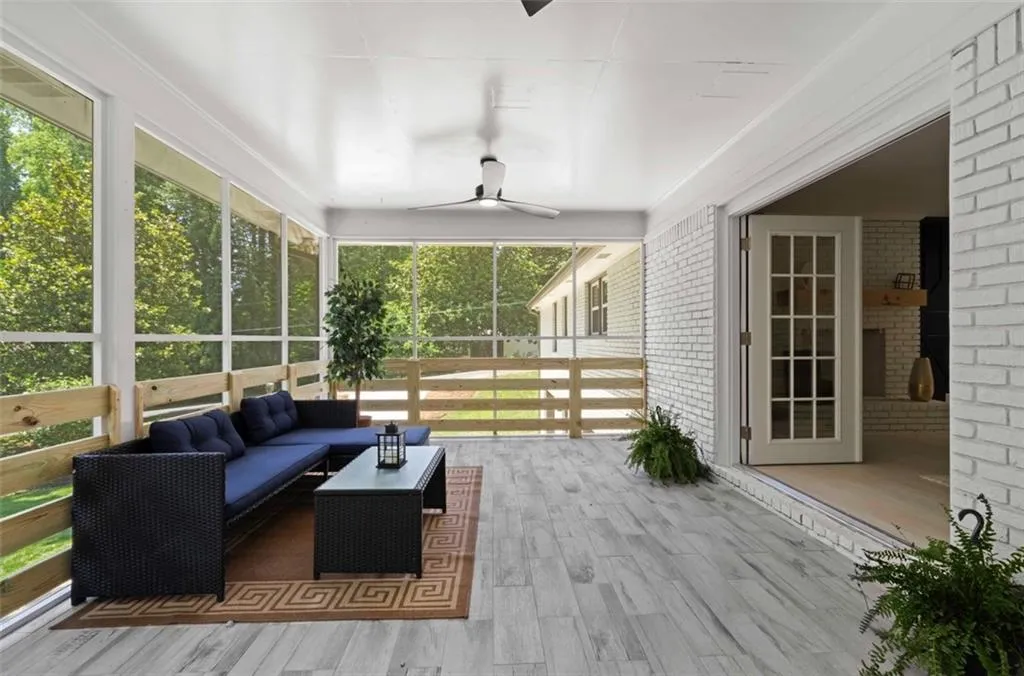 635 Spalding Drive, Sandy Springs, Georgia 30328, 7 Bedrooms Bedrooms, ,4 BathroomsBathrooms,Residential,Sold,635 Spalding Drive,7266951