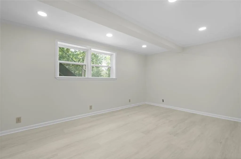 635 Spalding Drive, Sandy Springs, Georgia 30328, 7 Bedrooms Bedrooms, ,4 BathroomsBathrooms,Residential,Sold,635 Spalding Drive,7266951