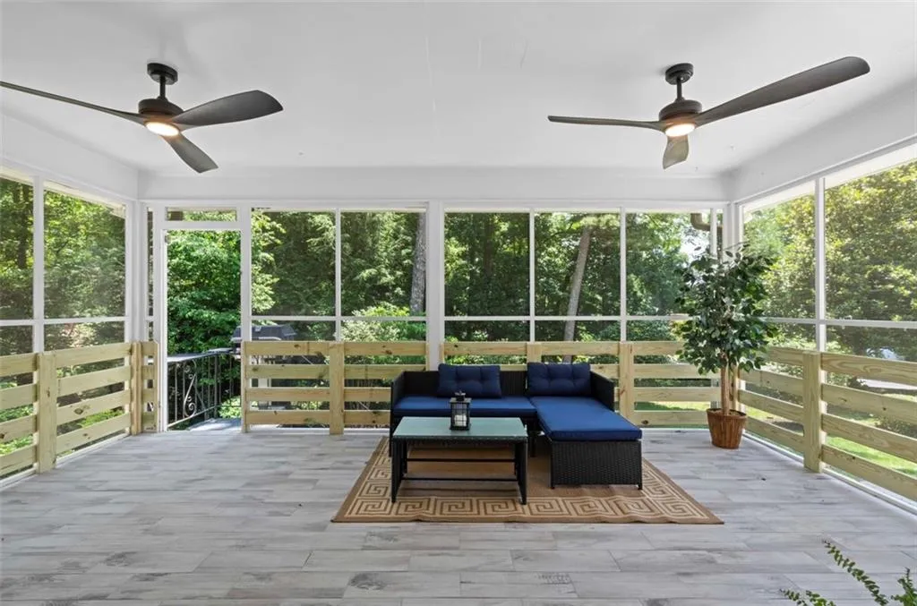 635 Spalding Drive, Sandy Springs, Georgia 30328, 7 Bedrooms Bedrooms, ,4 BathroomsBathrooms,Residential,Sold,635 Spalding Drive,7266951