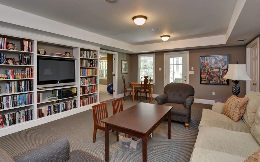 205 Woodchase Close Ne, Atlanta, Georgia 30319, 5 Bedrooms Bedrooms, ,4 BathroomsBathrooms,Residential,Sold,205 Woodchase Close Ne,5744143