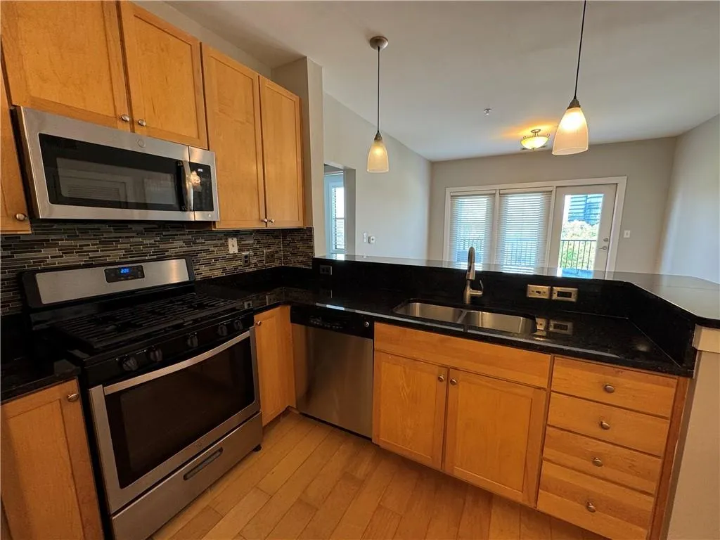 799 Hammond Drive Unit 321, Atlanta, Georgia 30328, 2 Bedrooms Bedrooms, ,2 BathroomsBathrooms,Residential,Sold,799 Hammond Drive Unit 321,7562213