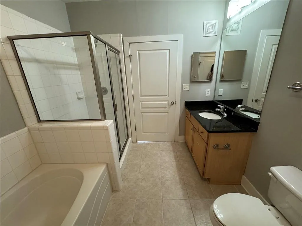799 Hammond Drive Unit 321, Atlanta, Georgia 30328, 2 Bedrooms Bedrooms, ,2 BathroomsBathrooms,Residential,Sold,799 Hammond Drive Unit 321,7562213
