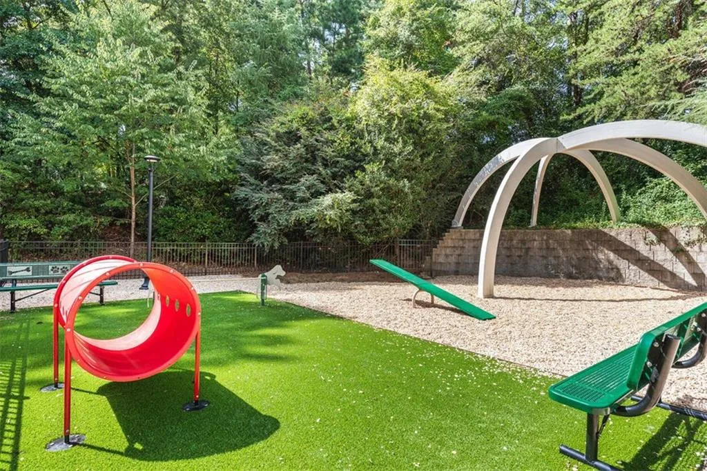 799 Hammond Drive Unit 321, Atlanta, Georgia 30328, 2 Bedrooms Bedrooms, ,2 BathroomsBathrooms,Residential,Sold,799 Hammond Drive Unit 321,7562213
