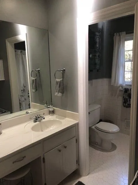 440 Glencourtney Drive, Sandy Springs, Georgia 30328, 4 Bedrooms Bedrooms, ,2 BathroomsBathrooms,Residential,Sold,440 Glencourtney Drive,6503833