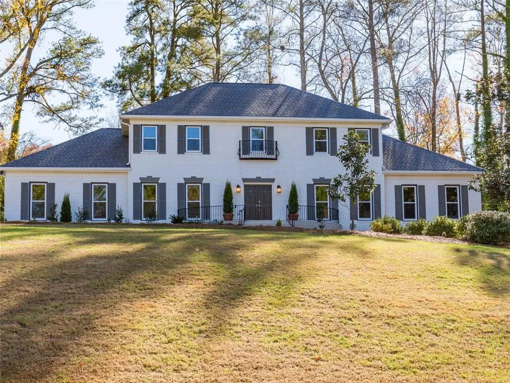 1865 Old Dominion Drive, Sandy Springs, Georgia 30350, 5 Bedrooms Bedrooms, ,4 BathroomsBathrooms,Residential,Sold,1865 Old Dominion Drive,5778450