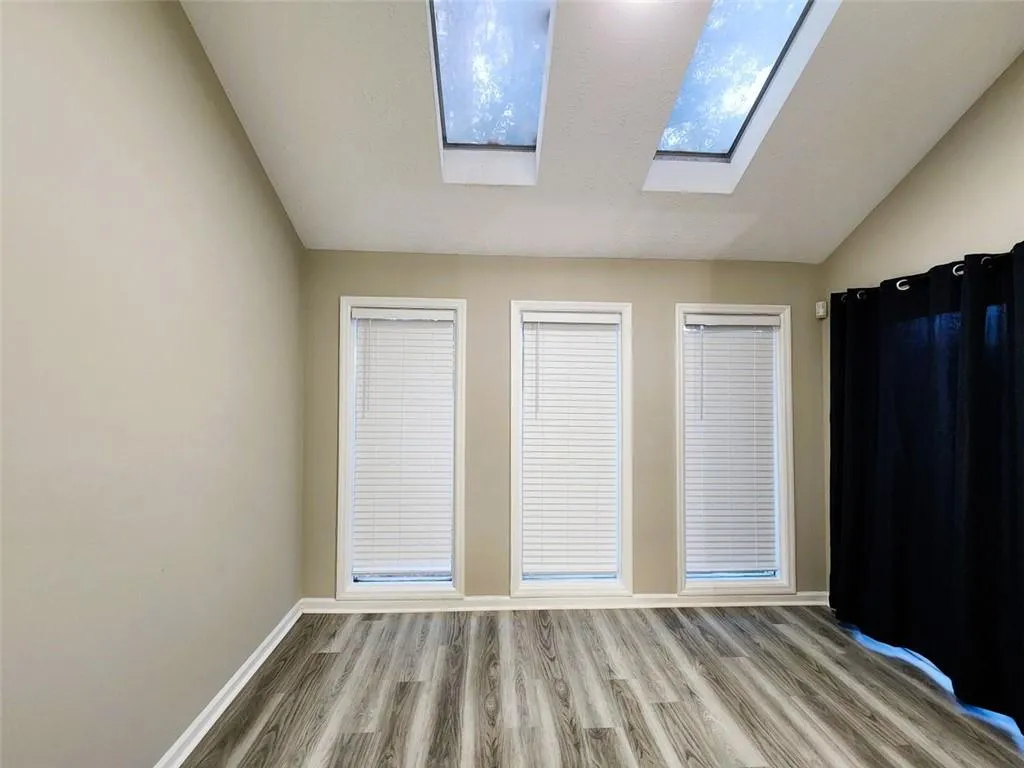 7750 Roswell Road Unit 5a, Atlanta, Georgia 30350, 2 Bedrooms Bedrooms, ,1 BathroomBathrooms,Residential,Sold,7750 Roswell Road Unit 5a,7366509