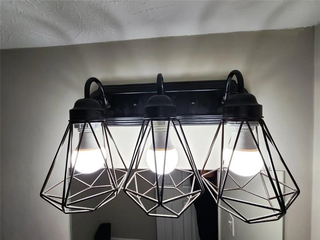 7750 Roswell Road Unit 5a, Atlanta, Georgia 30350, 2 Bedrooms Bedrooms, ,1 BathroomBathrooms,Residential,Sold,7750 Roswell Road Unit 5a,7366509