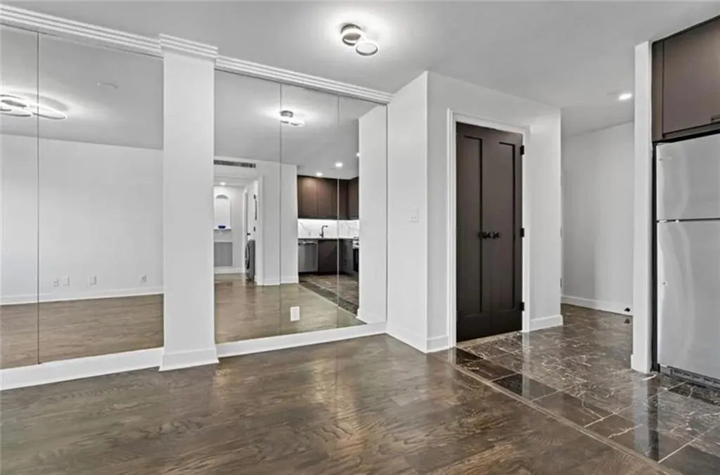 2285 Peachtree Road Ne Unit 1004, Atlanta, Georgia 30309, 1 Bedroom Bedrooms, 0 ,1 BathroomBathrooms,Residential,For Sale,2285 Peachtree Road Ne Unit 1004,7687970