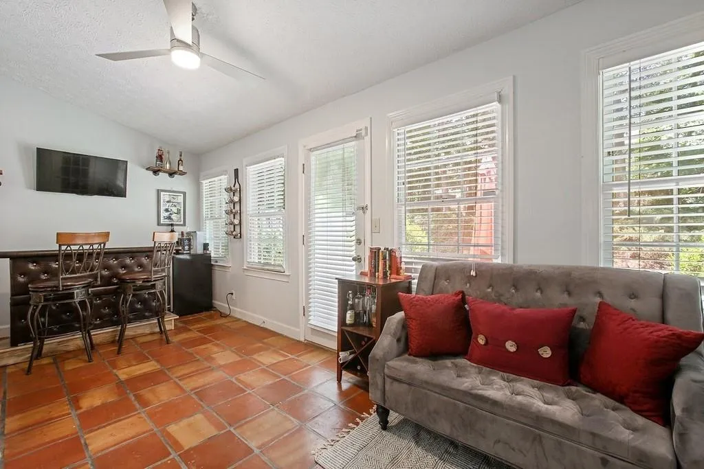 7904 Briar Villa Place, Atlanta, Georgia 30350, 3 Bedrooms Bedrooms, ,2 BathroomsBathrooms,Residential,Sold,7904 Briar Villa Place,6566464