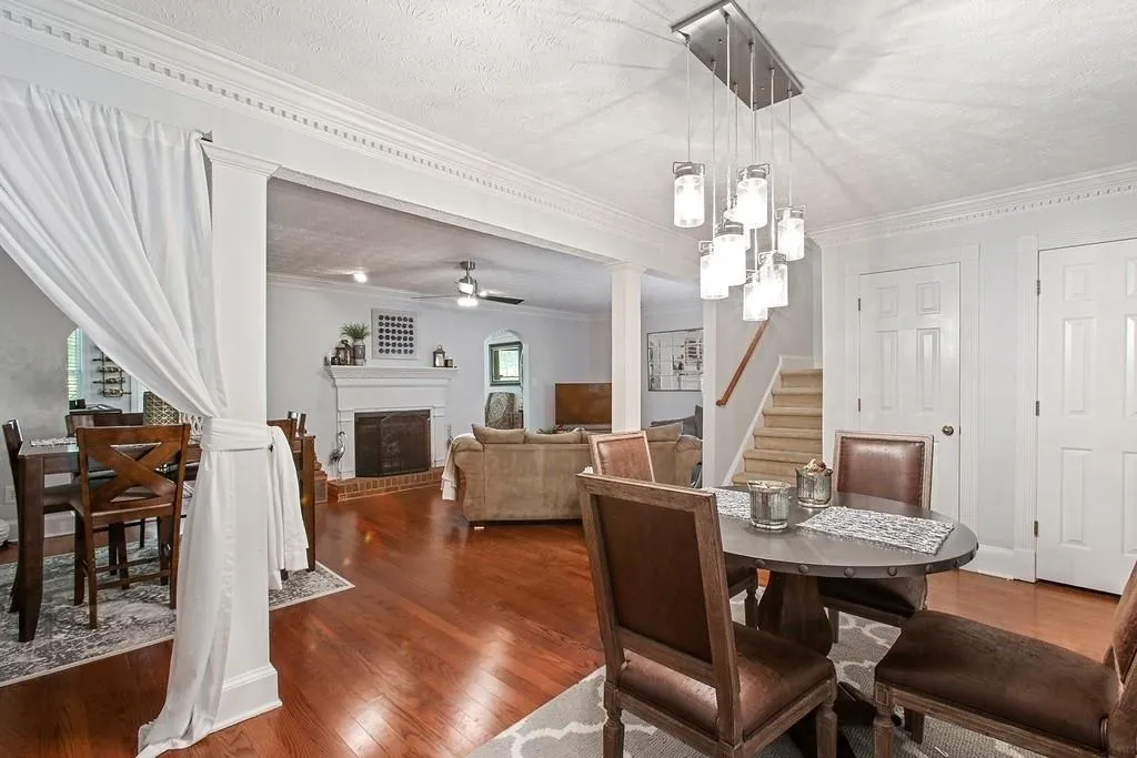 7904 Briar Villa Place, Atlanta, Georgia 30350, 3 Bedrooms Bedrooms, ,2 BathroomsBathrooms,Residential,Sold,7904 Briar Villa Place,6566464