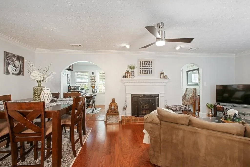 7904 Briar Villa Place, Atlanta, Georgia 30350, 3 Bedrooms Bedrooms, ,2 BathroomsBathrooms,Residential,Sold,7904 Briar Villa Place,6566464