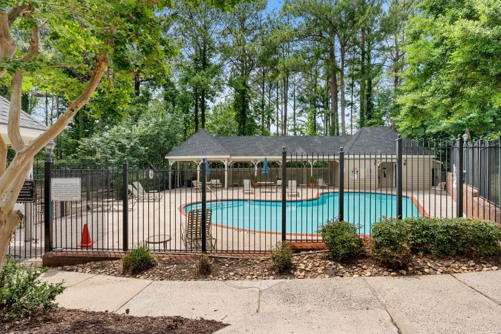 404 Bainbridge Drive, Sandy Springs, Georgia 30327, 2 Bedrooms Bedrooms, ,2 BathroomsBathrooms,Residential,Sold,404 Bainbridge Drive,7403504