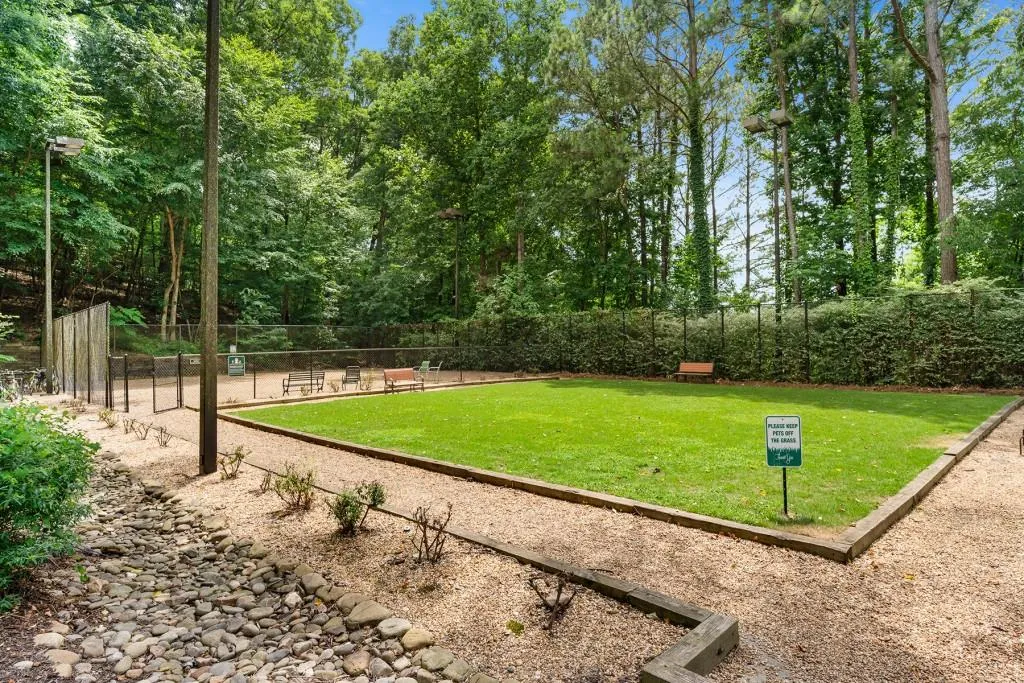 404 Bainbridge Drive, Sandy Springs, Georgia 30327, 2 Bedrooms Bedrooms, ,2 BathroomsBathrooms,Residential,Sold,404 Bainbridge Drive,7403504
