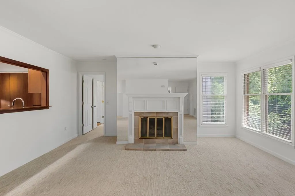 404 Bainbridge Drive, Sandy Springs, Georgia 30327, 2 Bedrooms Bedrooms, ,2 BathroomsBathrooms,Residential,Sold,404 Bainbridge Drive,7403504