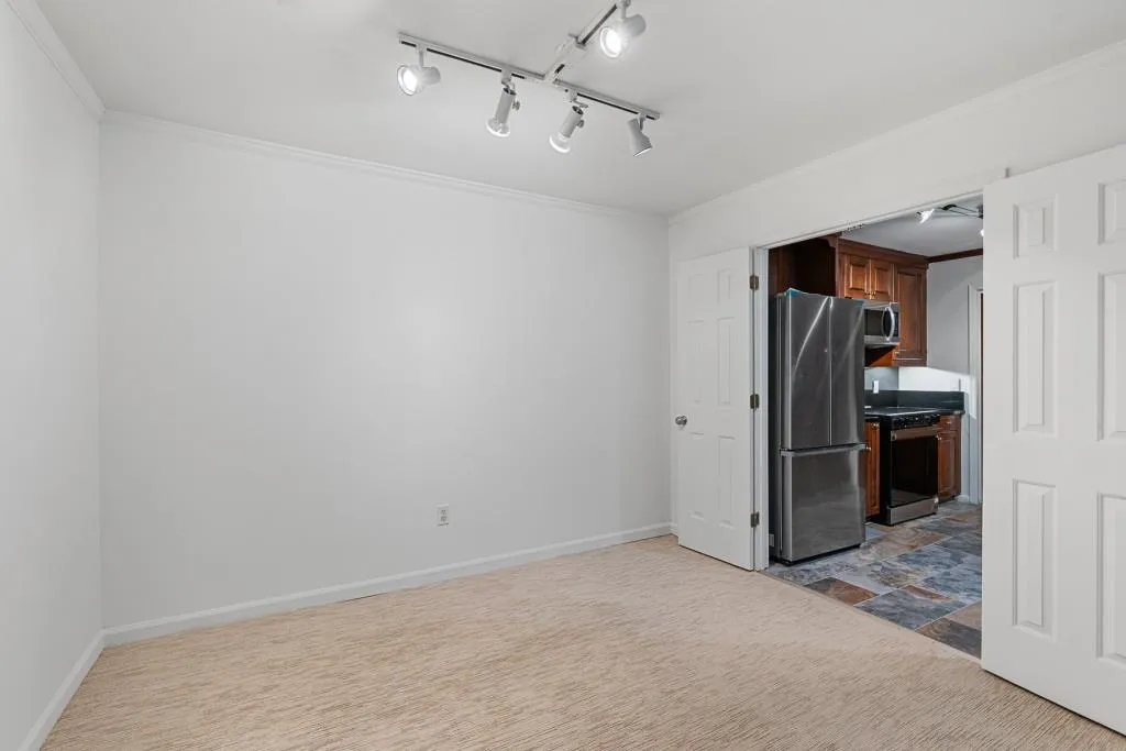 404 Bainbridge Drive, Sandy Springs, Georgia 30327, 2 Bedrooms Bedrooms, ,2 BathroomsBathrooms,Residential,Sold,404 Bainbridge Drive,7403504