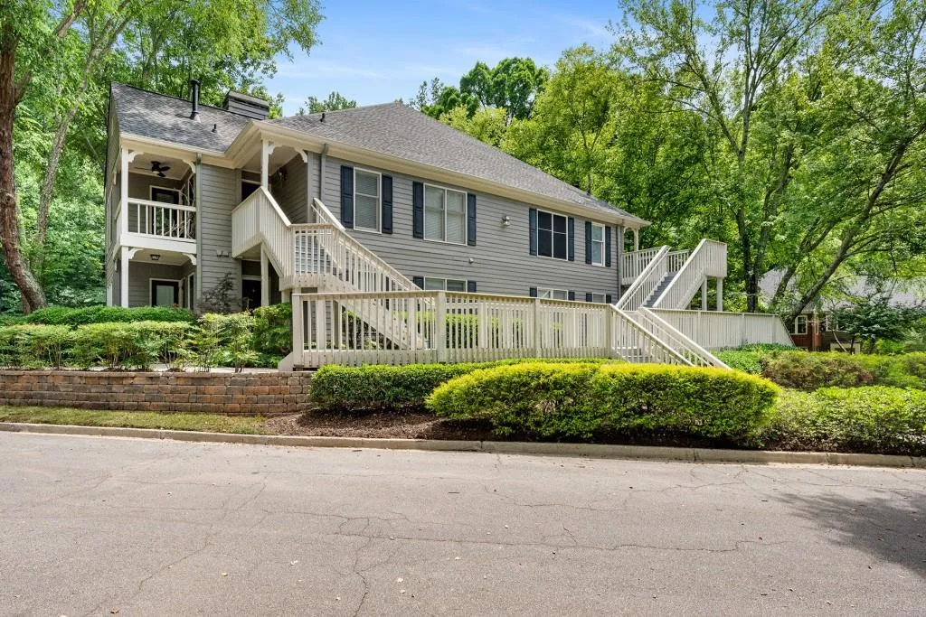 404 Bainbridge Drive, Sandy Springs, Georgia 30327, 2 Bedrooms Bedrooms, ,2 BathroomsBathrooms,Residential,Sold,404 Bainbridge Drive,7403504