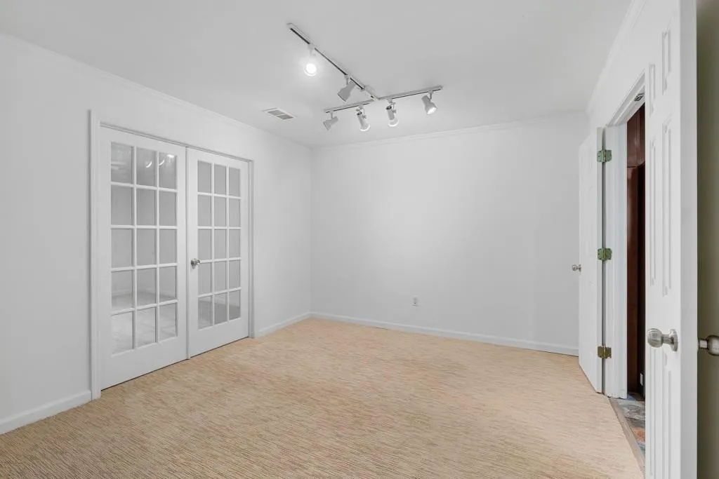 404 Bainbridge Drive, Sandy Springs, Georgia 30327, 2 Bedrooms Bedrooms, ,2 BathroomsBathrooms,Residential,Sold,404 Bainbridge Drive,7403504