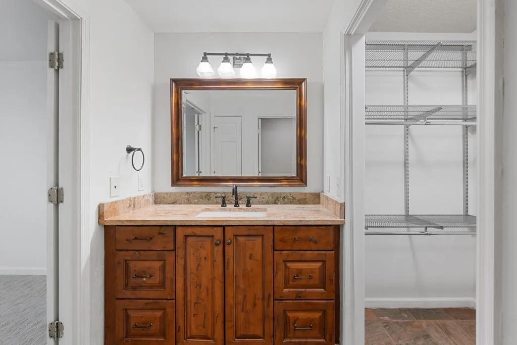 404 Bainbridge Drive, Sandy Springs, Georgia 30327, 2 Bedrooms Bedrooms, ,2 BathroomsBathrooms,Residential,Sold,404 Bainbridge Drive,7403504
