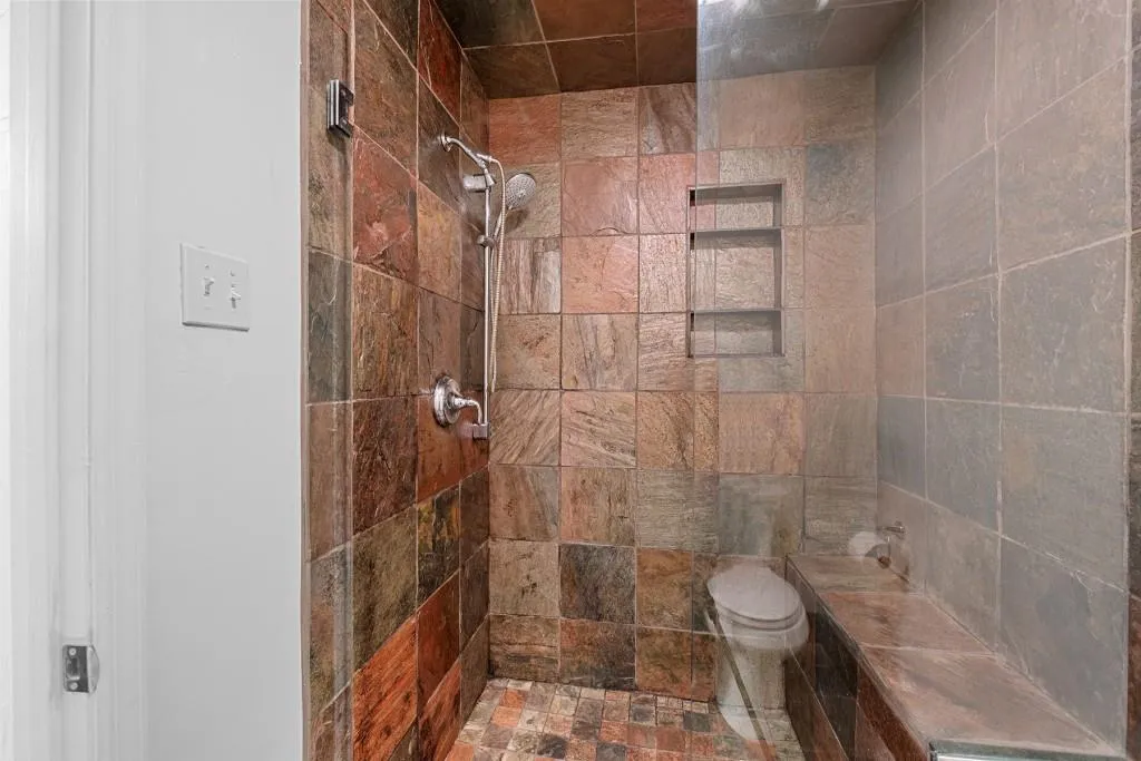 404 Bainbridge Drive, Sandy Springs, Georgia 30327, 2 Bedrooms Bedrooms, ,2 BathroomsBathrooms,Residential,Sold,404 Bainbridge Drive,7403504