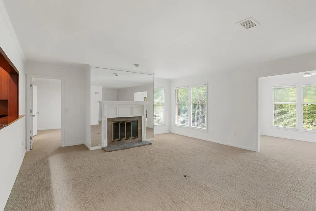 404 Bainbridge Drive, Sandy Springs, Georgia 30327, 2 Bedrooms Bedrooms, ,2 BathroomsBathrooms,Residential,Sold,404 Bainbridge Drive,7403504