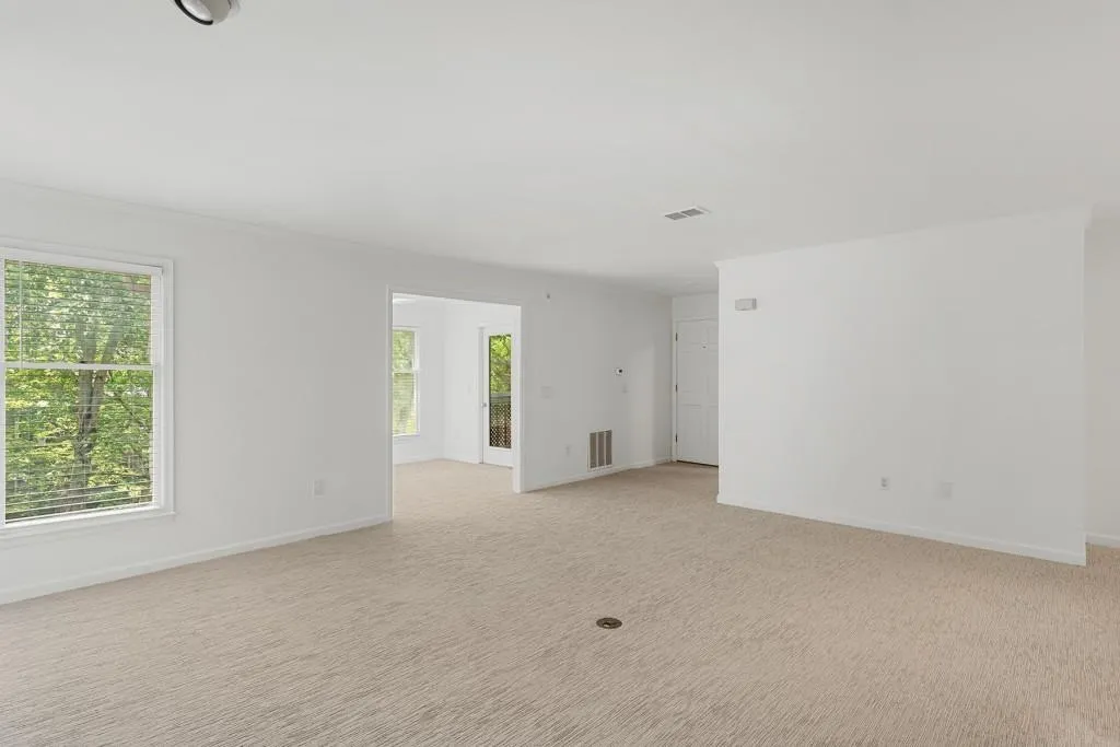 404 Bainbridge Drive, Sandy Springs, Georgia 30327, 2 Bedrooms Bedrooms, ,2 BathroomsBathrooms,Residential,Sold,404 Bainbridge Drive,7403504