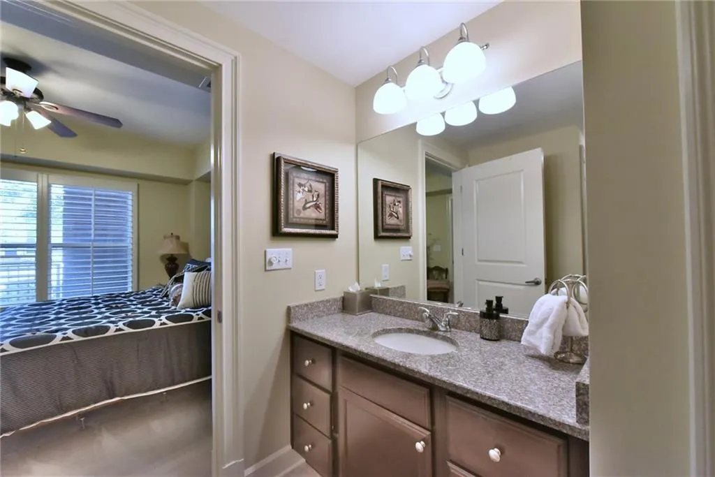 200 River Vista Drive Unit 204, Atlanta, Georgia 30339, ,Residential,Sold,200 River Vista Drive Unit 204,5888204