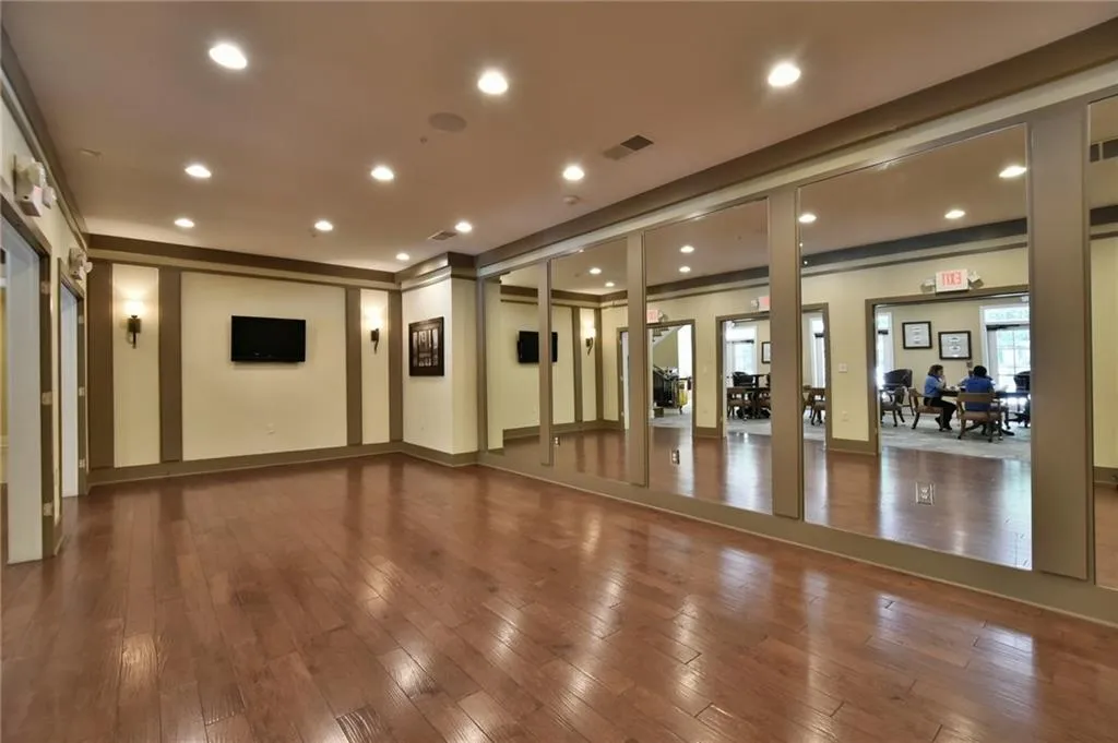 200 River Vista Drive Unit 204, Atlanta, Georgia 30339, ,Residential,Sold,200 River Vista Drive Unit 204,5888204