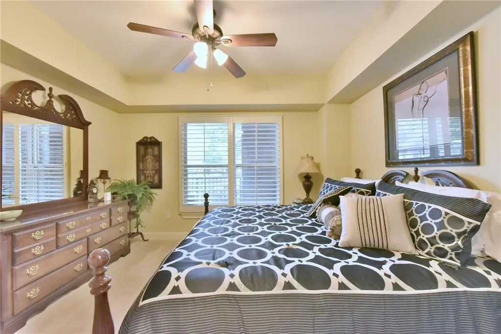200 River Vista Drive Unit 204, Atlanta, Georgia 30339, ,Residential,Sold,200 River Vista Drive Unit 204,5888204